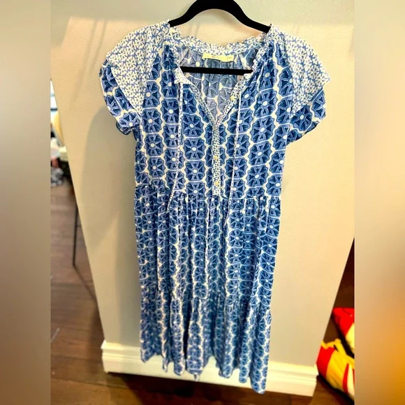 Vineyard vines dress - Picture 2 of 6